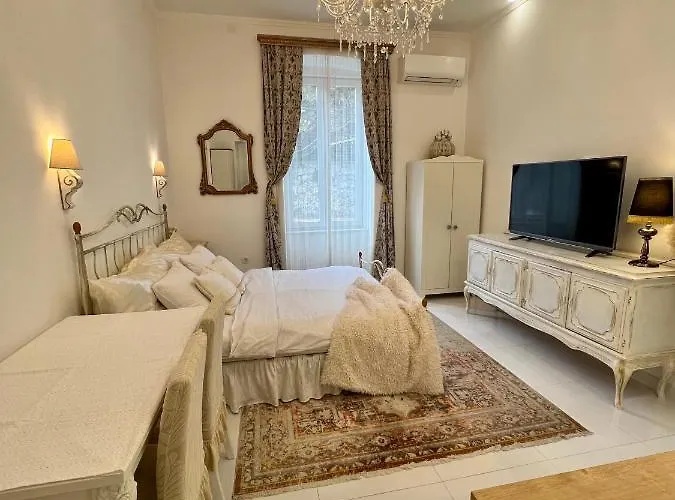 Petite Boudoir * Opatija
